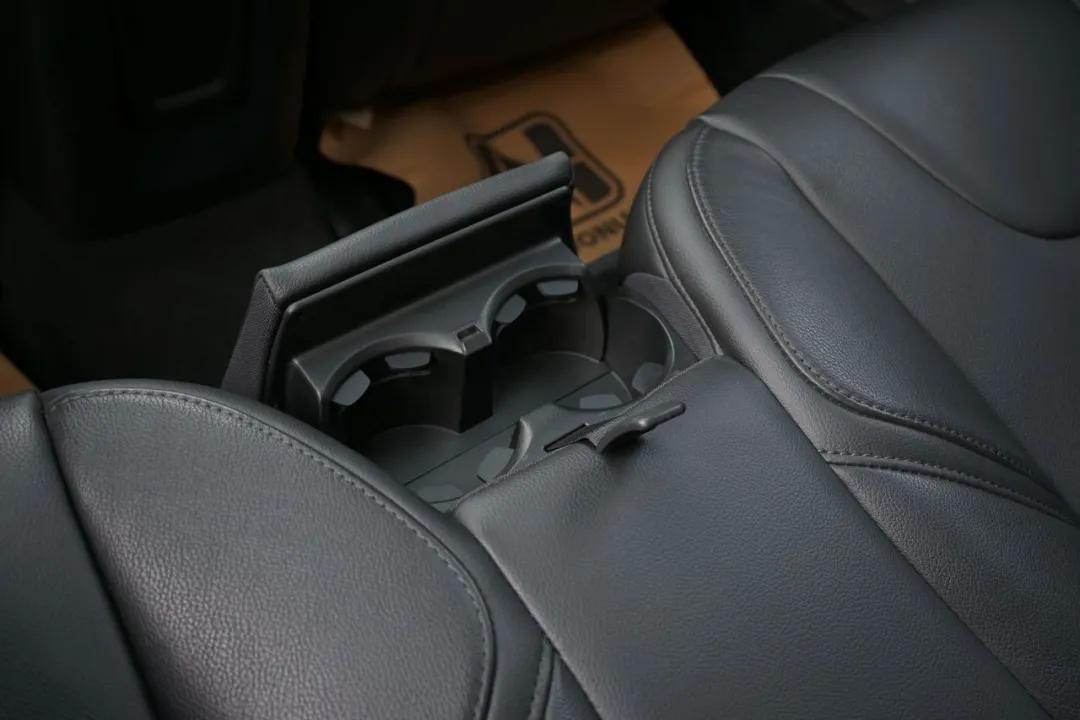 沃尔沃v40算钢炮吗,二手沃尔沃v402018款