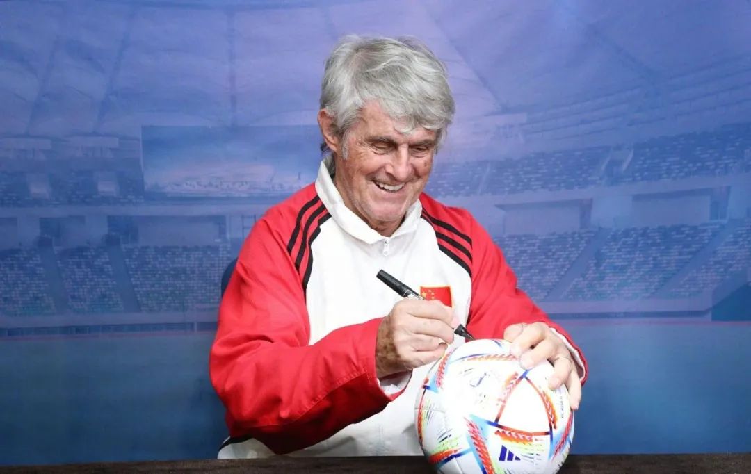 逗妹吐槽：siuuuuuu~葡萄牙，你是懂流量的