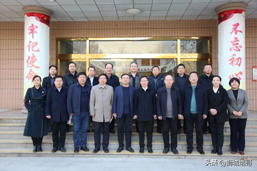 沧州外国语学校和二中哪个好,沧州外国语高中