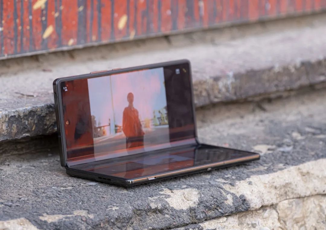 vivo折叠手机xfold2,vivo折叠手机xfold2使用感受