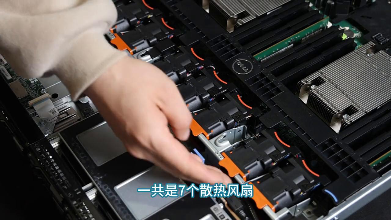 鎴村皵鏈嶅姟鍣╮630浠锋牸,鎴村皵r630鐙珛鏄惧崱