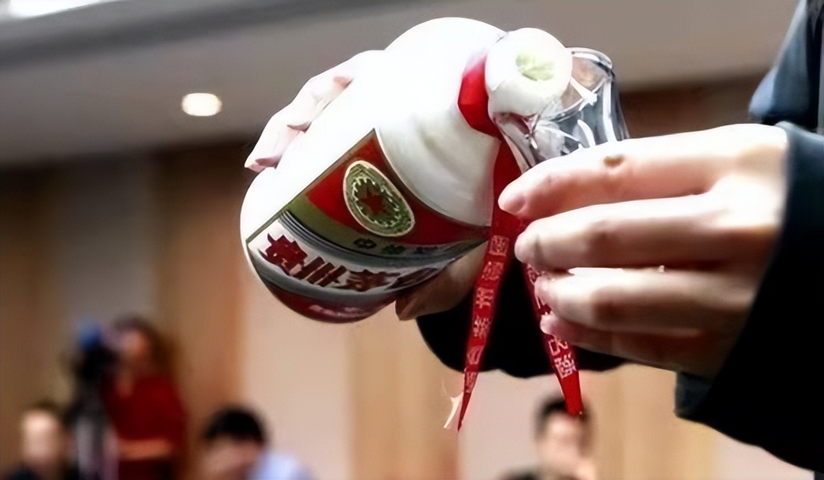 适合过年喝的23款白酒酒质排名,买酒需谨慎正品价格高