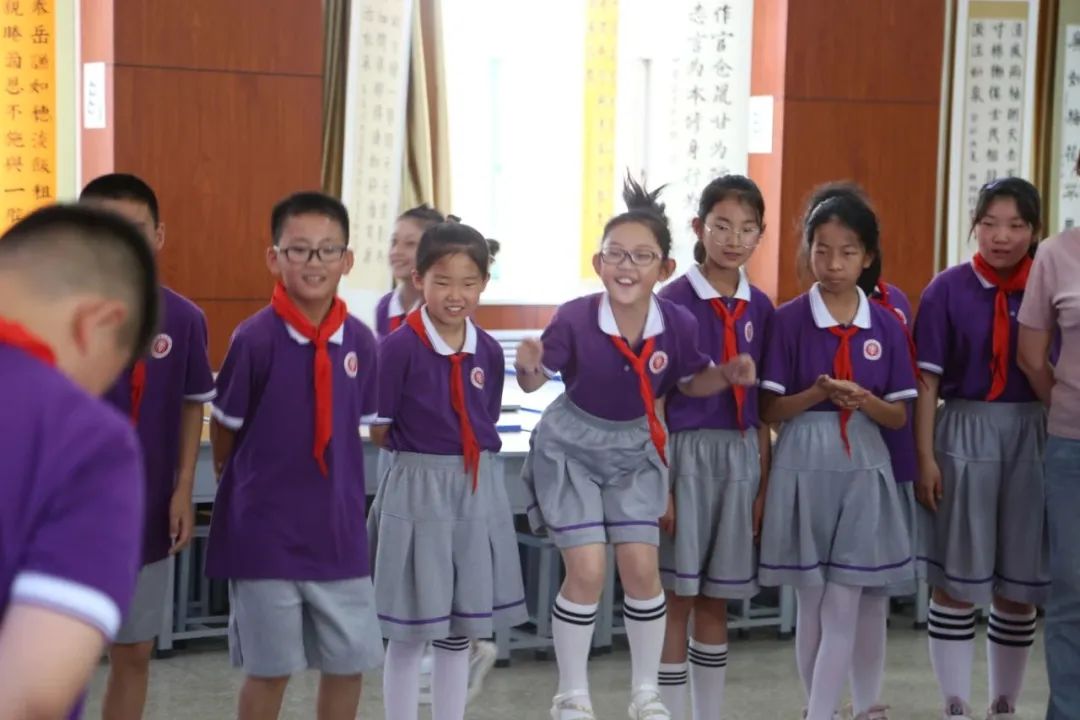 一盘“飞行棋”交规入心里