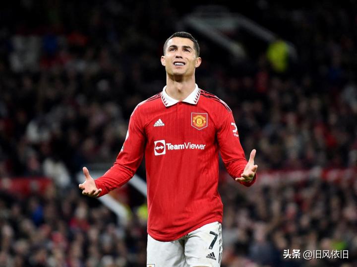 告别2022年的心酸和无奈,有人再见有人再也不见泣不成声