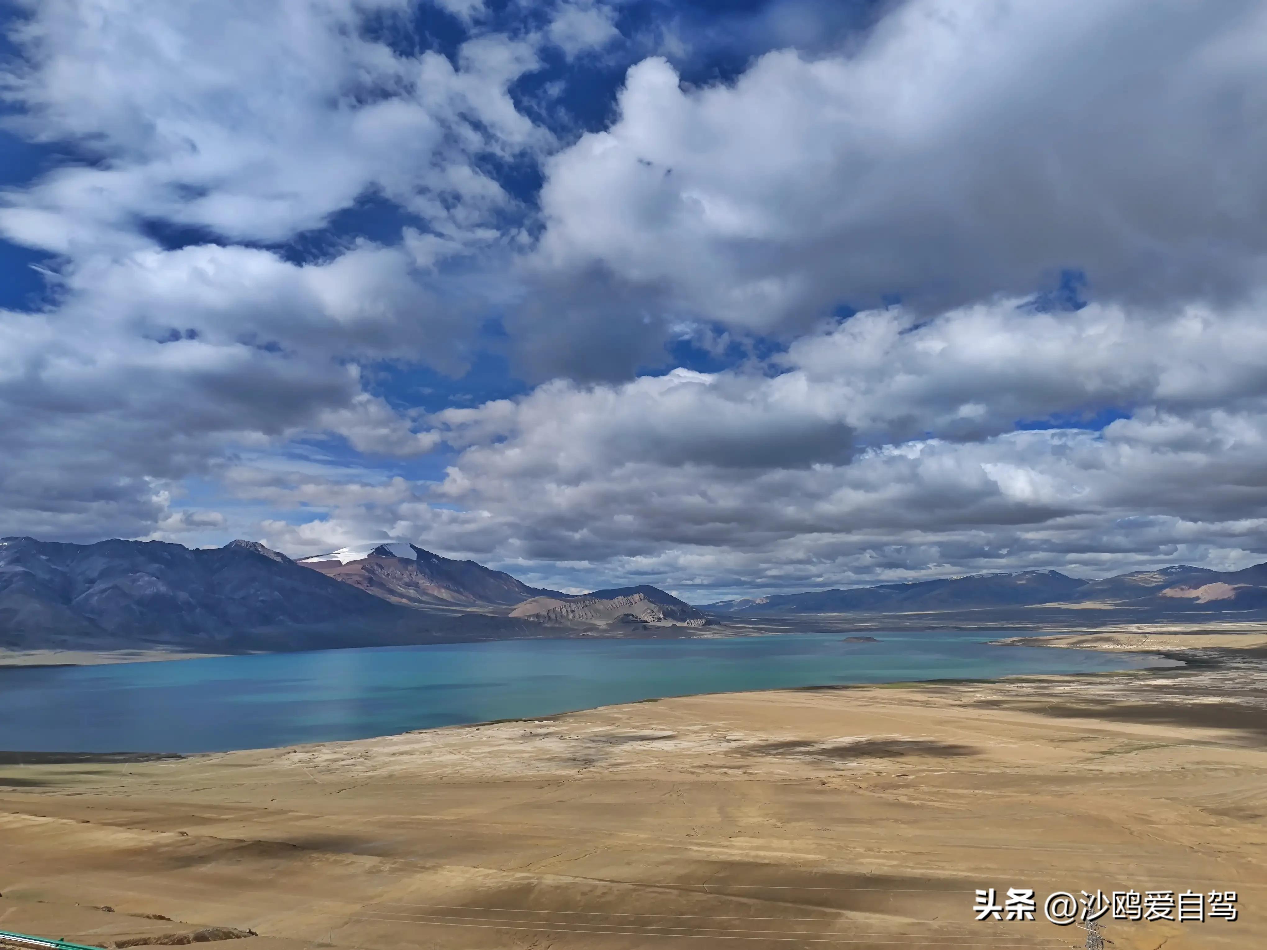 自驾四进*藏西***疆新**第12天:人在囧途:当惹雍措圣湖边陷车,轮胎鼓包