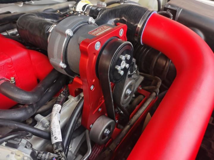 途乐5.6有没有刷动力的必要,途乐4.0和霸道4.0哪个动力好