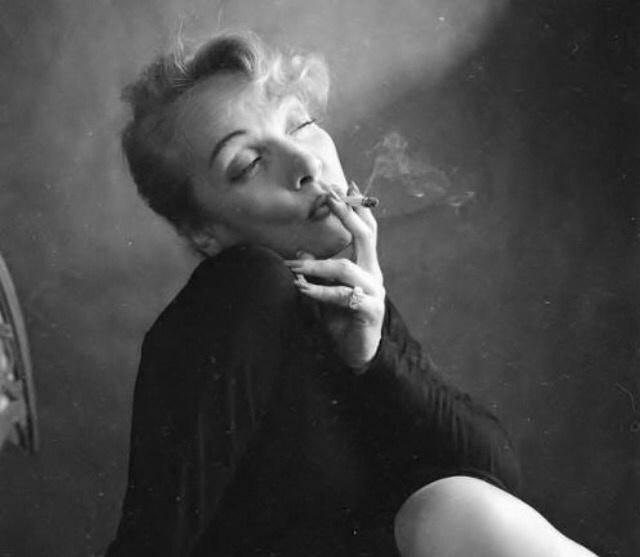 日军兽行照片:当着父亲的面玷污他女儿,临走还残忍割下妻子乳房