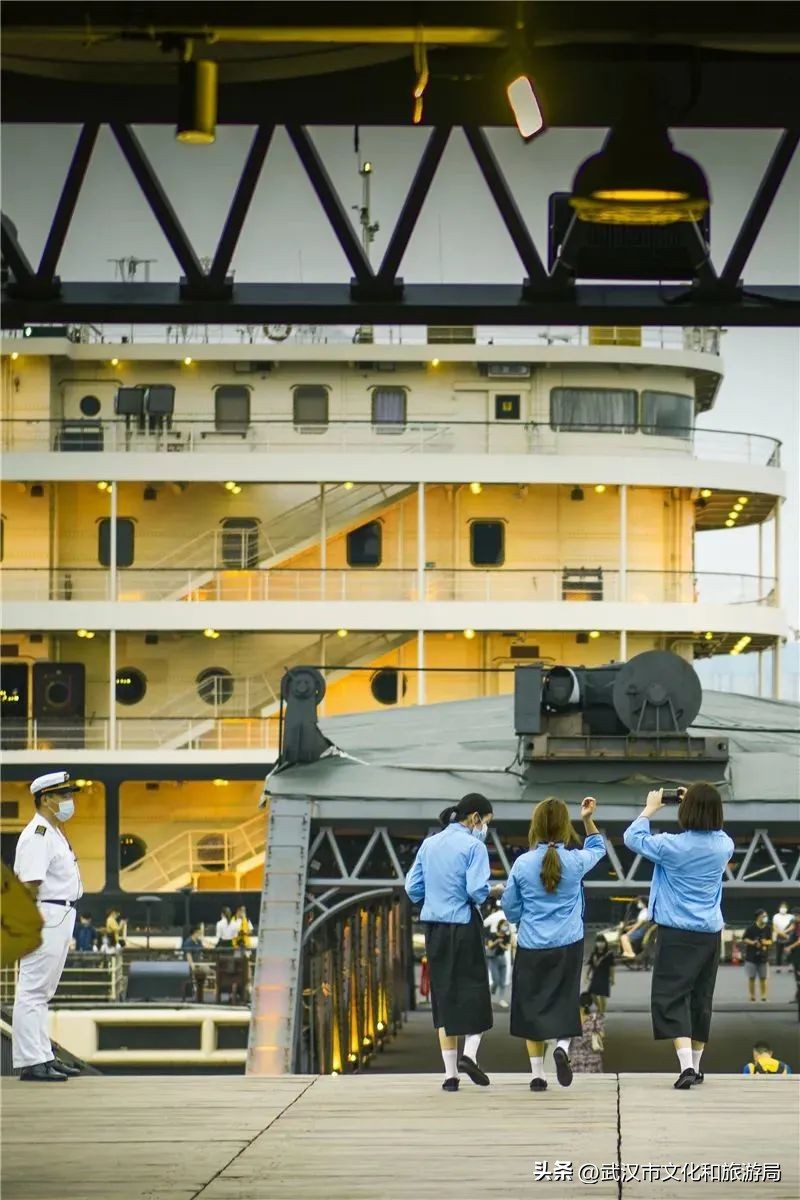 叮！毕业旅行指南已送达，玩转武汉！