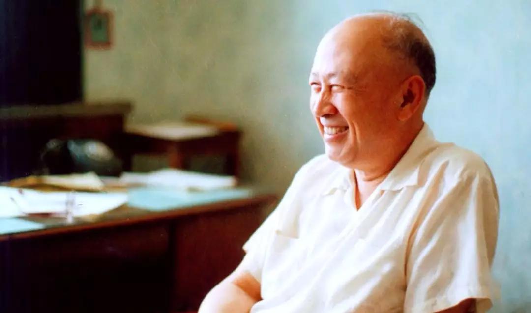 感谢那些给你磨难的人,陪你经历过所有磨难的人