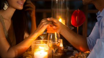 90后女孩为钓富豪费尽心思,贫穷女为钓金龟婿不惜赌上血本