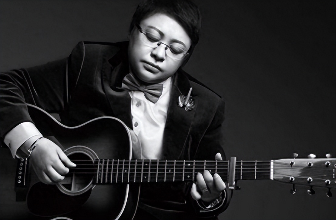 现在的韩红是怎样的一个人,明明可以靠实力却偏偏靠运气