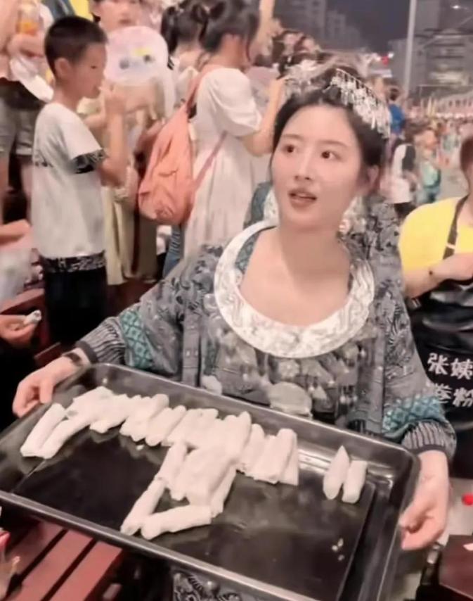 盘点全球最漂亮的足球宝贝,盘点赛场最美的足球宝贝