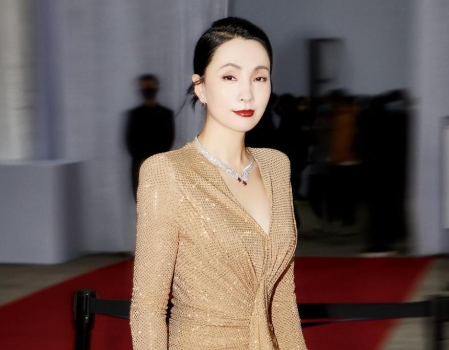 听证会结束，再看“聪明人”徐峥，伴随他的三个争议是时候解开了