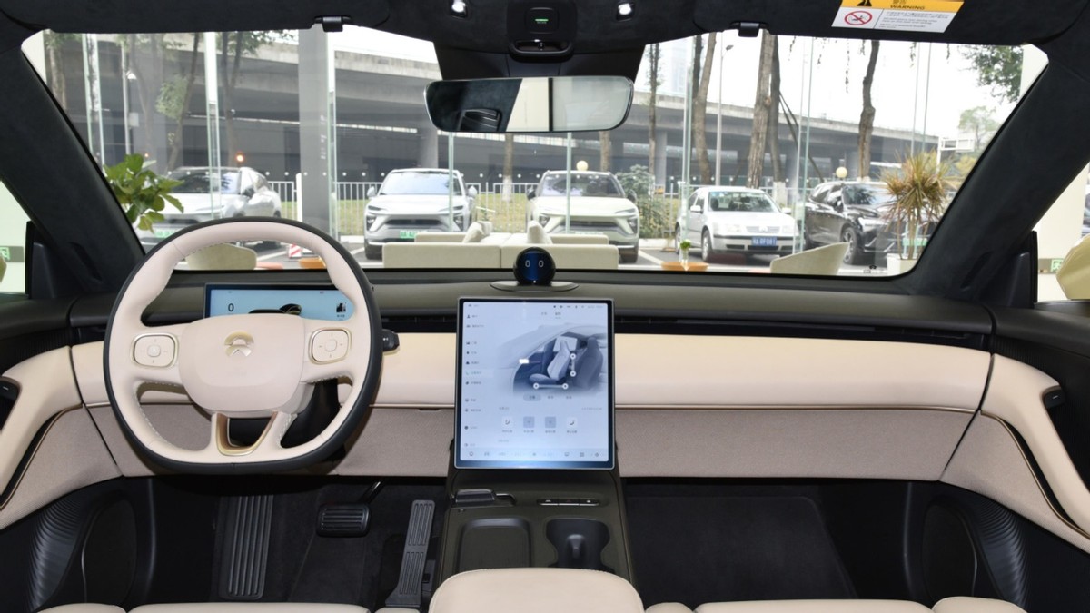 蔚来et5taycan猎装版,蔚来ET5猎装版实车被曝