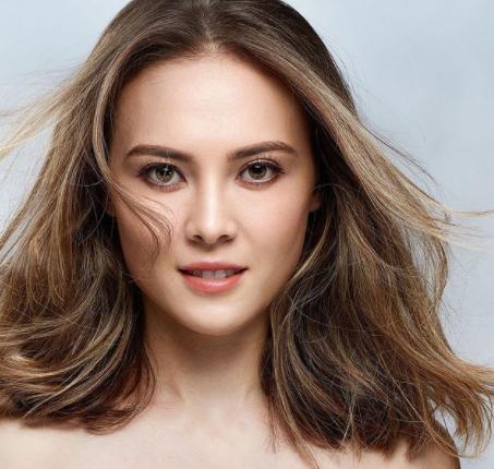 31岁知名女明星出车祸,31岁女演员车祸