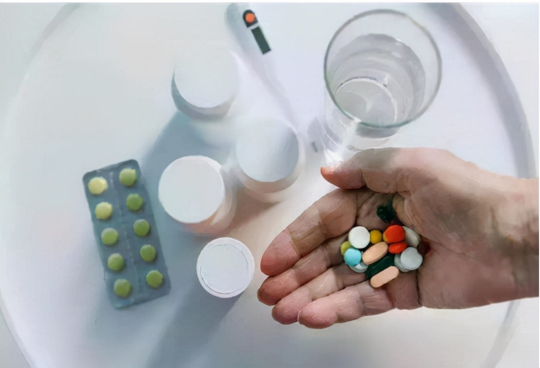 甲钴胺腺苷钴胺和维生素b12区别 (腺苷钴胺和甲钴胺哪个对神经炎好)