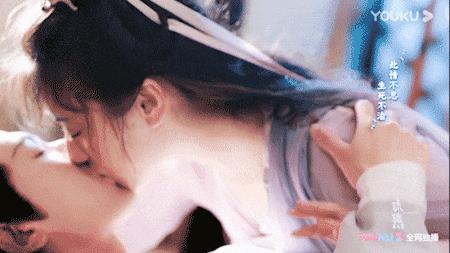 成毅袁冰妍电视剧吻戏片段,成毅袁冰妍小竹林吻戏花絮