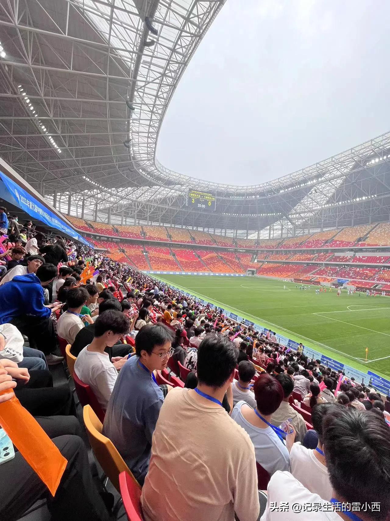 亚洲杯重庆龙兴足球场,重庆龙兴专业足球场造价