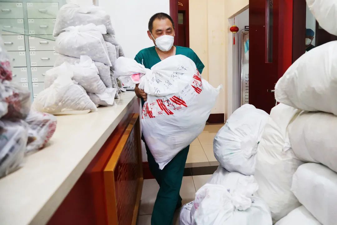 抗疫前线中药,发放抗疫中药