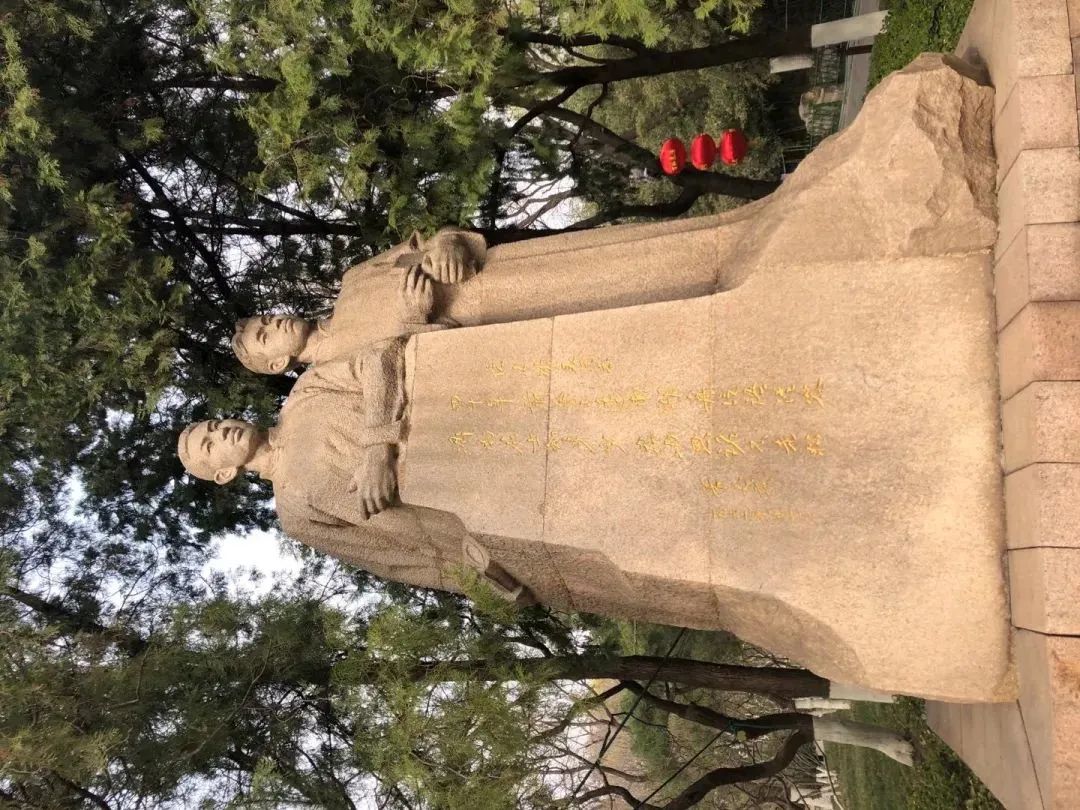 美！青山绿水间，留下一抹齐鲁红！