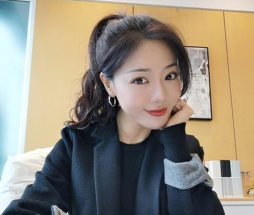 邓家佳领奖,邓家佳从希望到失望再到绝望