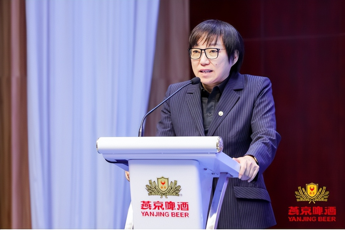 致敬铿锵玫瑰中国女足,铿锵玫瑰中国女足绽放法兰西