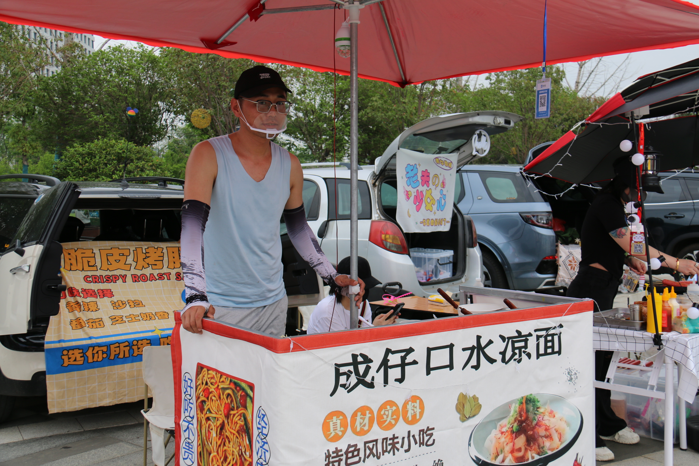 不想上班的的年轻人都在干嘛,现在的年轻人都不努力工作