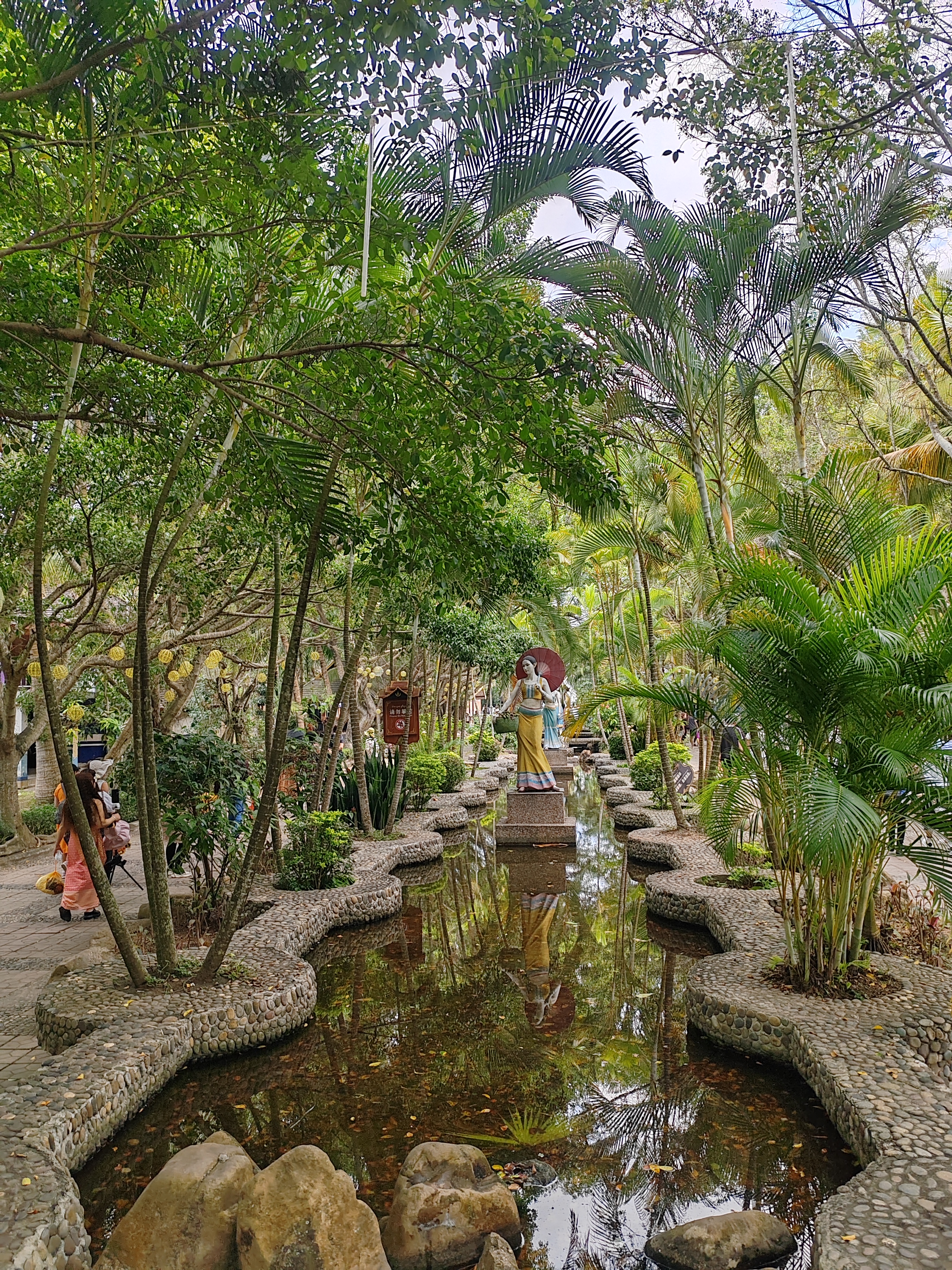 西双版纳傣族园8月泼水时间表,傣族园泼水节路线