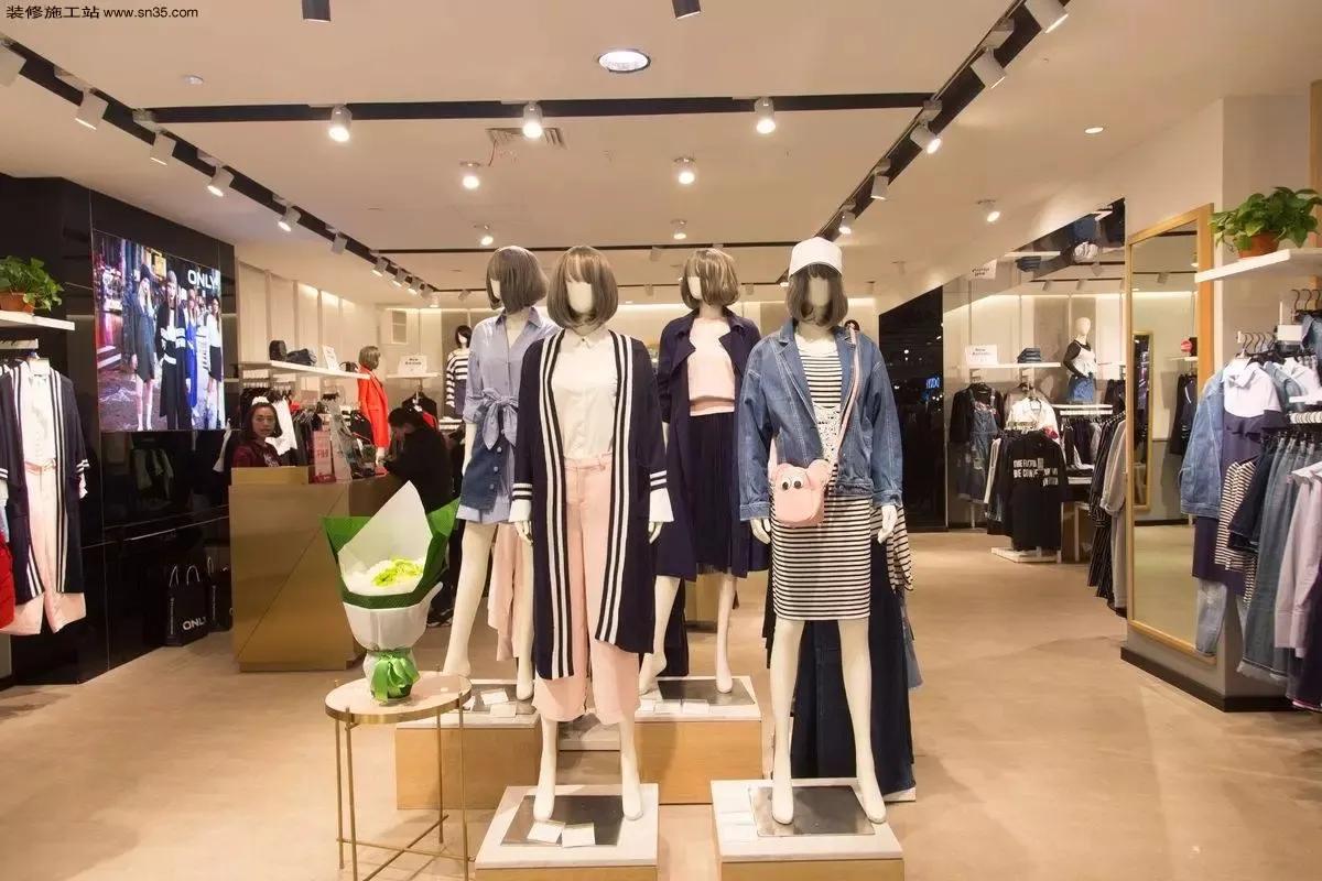 服装店镜子的秘密,服装店的秘密和思路