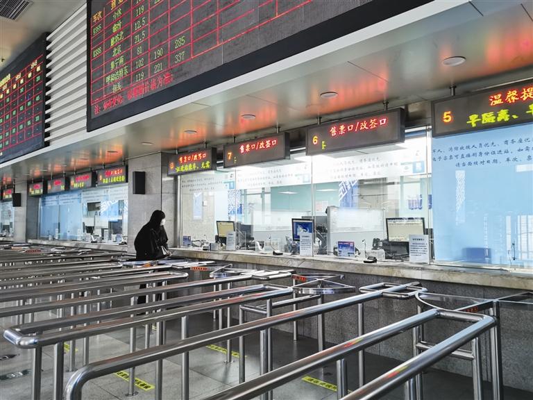 高考状元杨仁荣为什么放弃学业,杨仁荣为什么失联