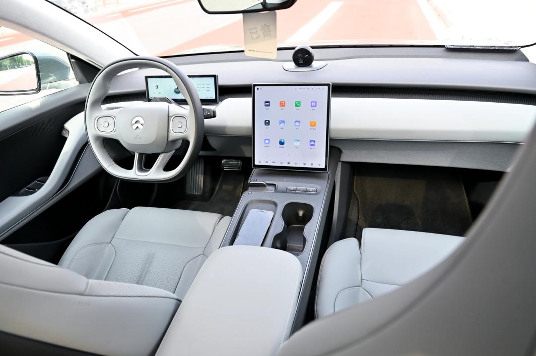 新款蔚来et5深度测评,十几万买蔚来et5旅行版