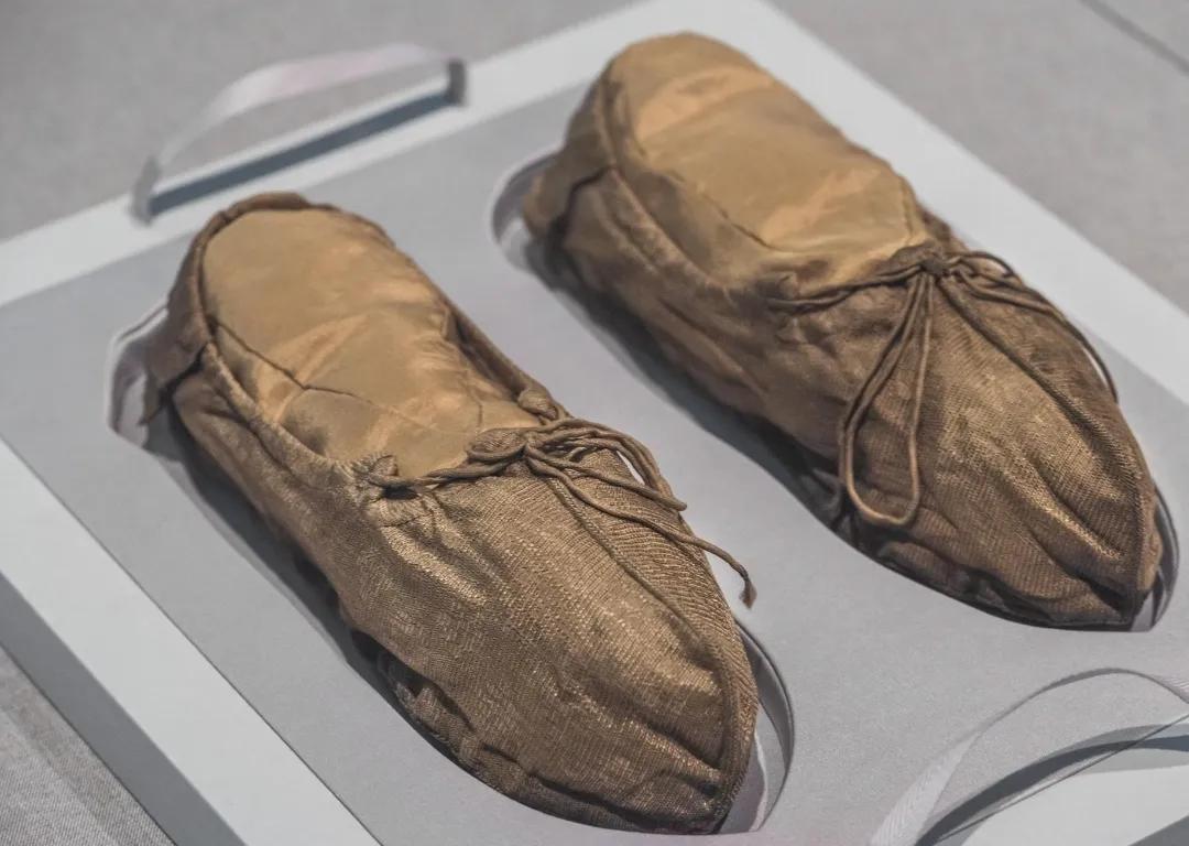 真实出土的古代鞋子,古人的鞋子长什么样