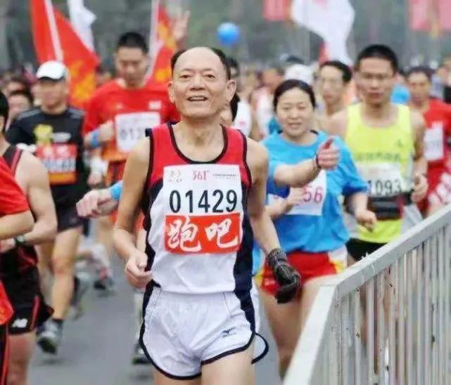 男性40岁已确诊晚期肝癌,39岁小伙肝癌去世