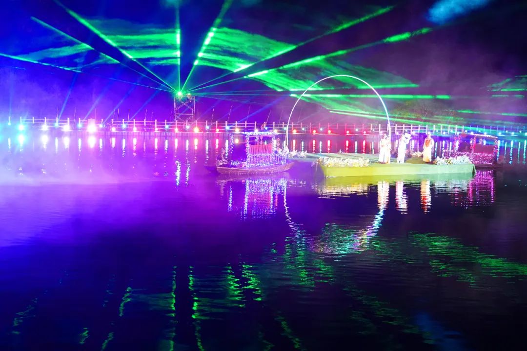 随州旅游景区夜景,随州大洪山金顶看日出