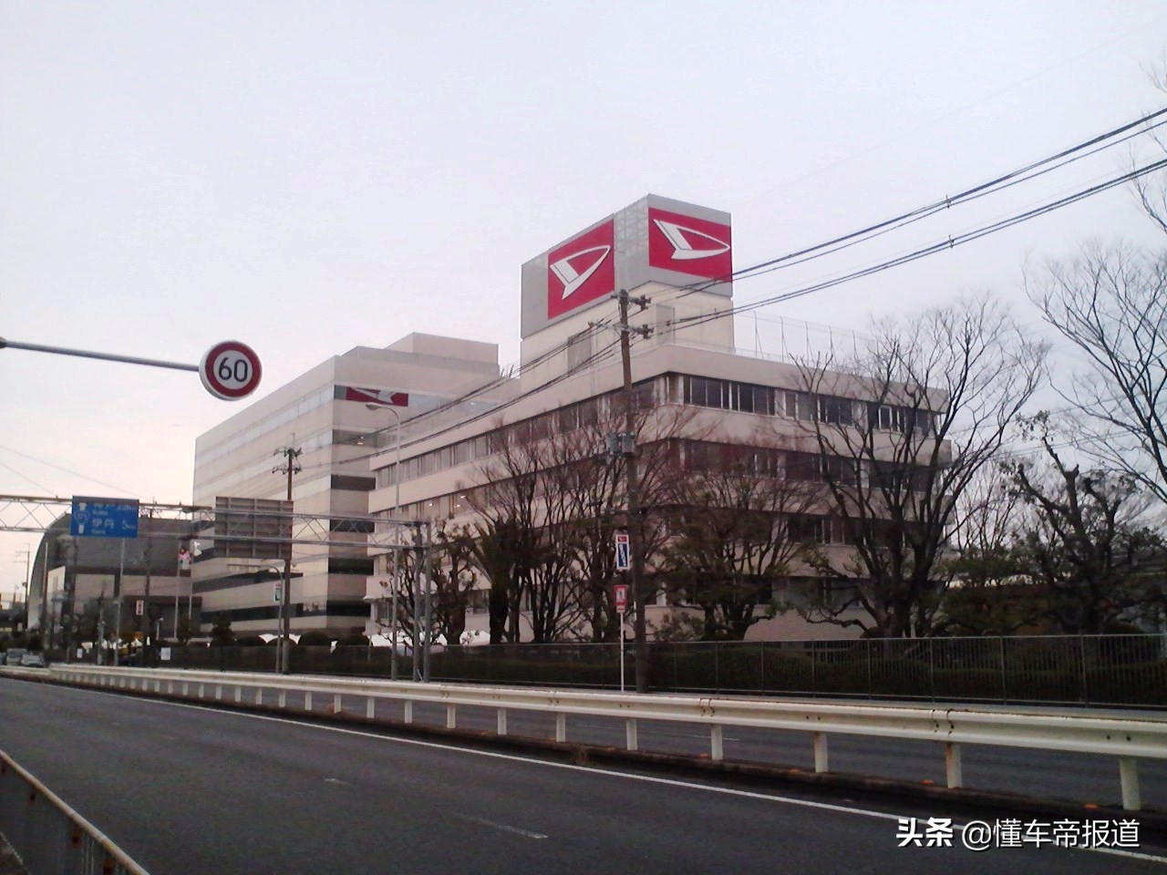 新车五菱宏光新款多少钱,新五菱宏光高配落地价多少钱