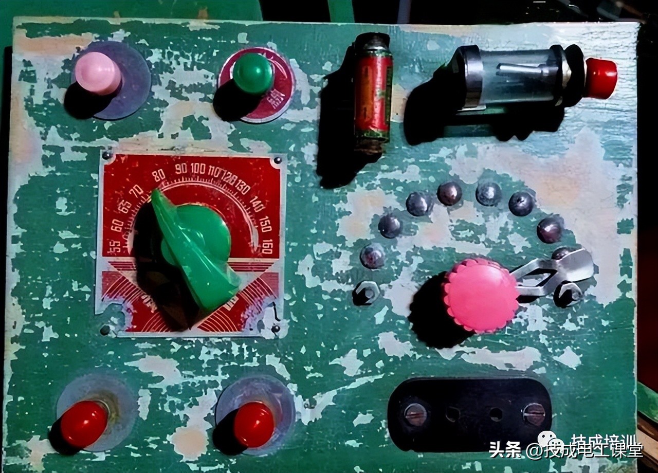 70年代红波六管便携收音机拆解,老矿石收音机电路图