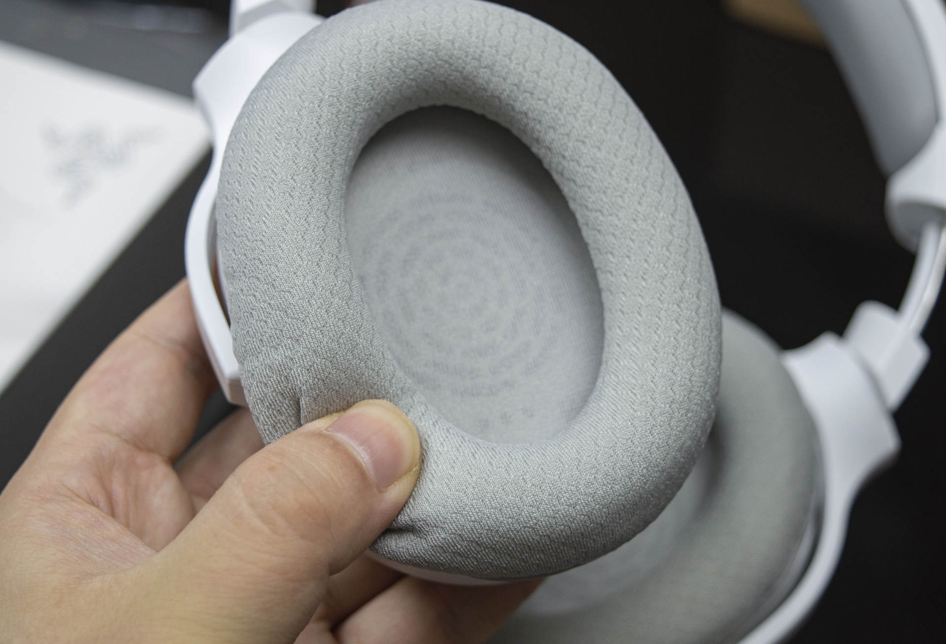 和雷蛇梭鱼x差不多的耳机,雷蛇游戏耳机梭鱼和黑鲨