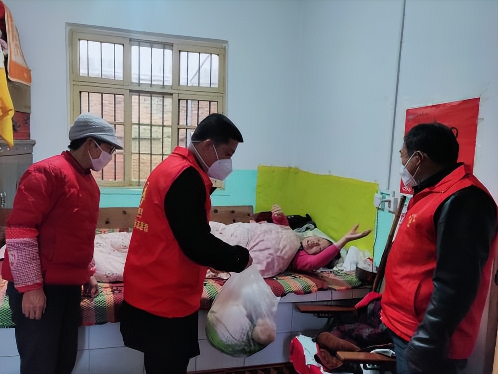 陈仓区慕仪镇：实施“五色”管理在自我完善提高中争做先锋模范