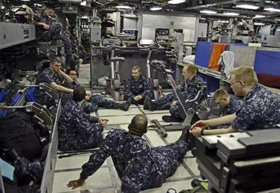 潜艇兵的生活环境,潜艇兵一年下潜多少天