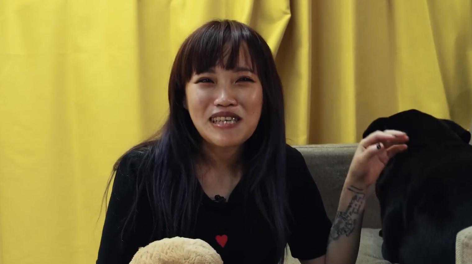 香港90后特效化妆师，移民英国，找不到工作，只能转行成为水电工