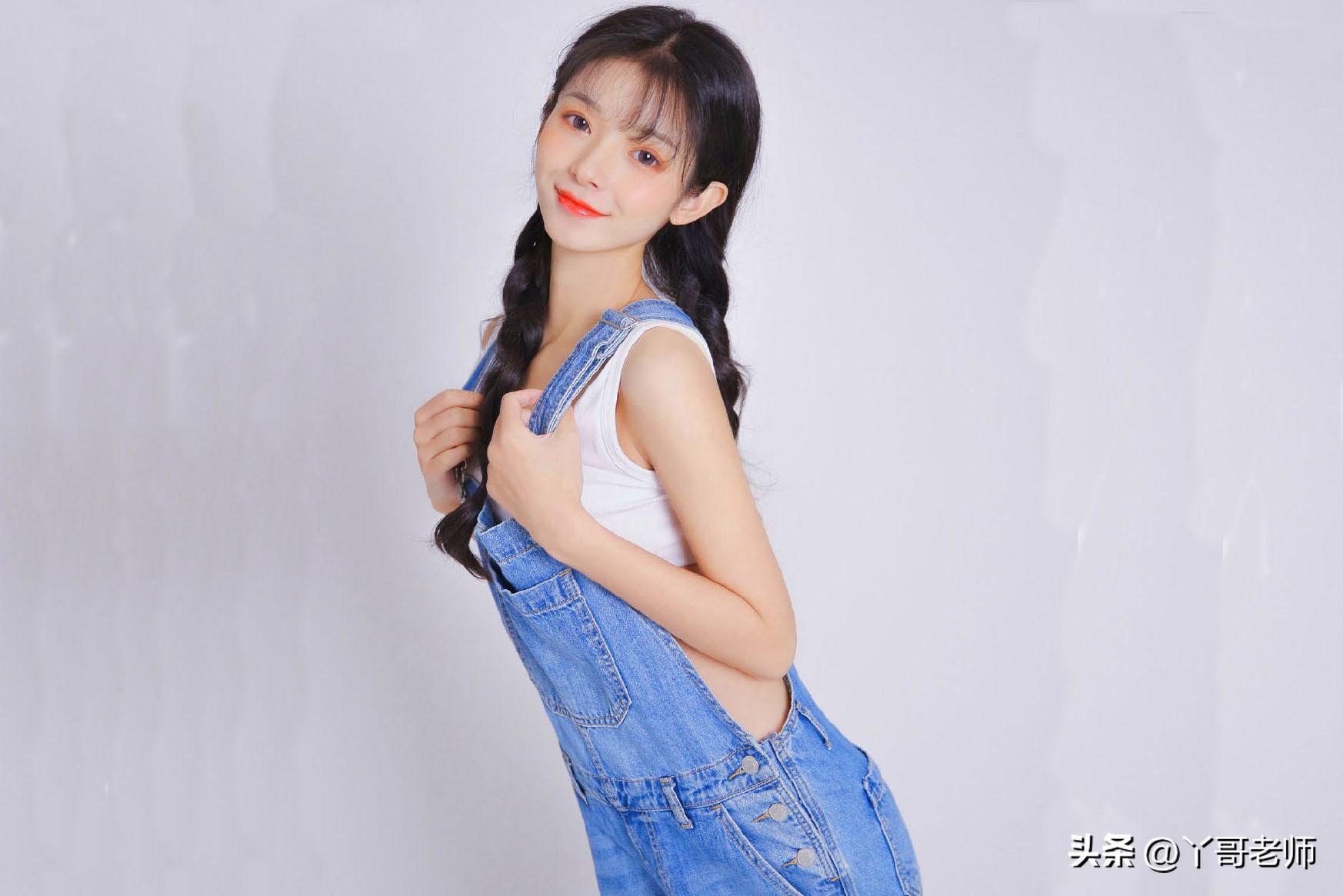 上衣露脐装初中生,初中女生穿露脐装好吗