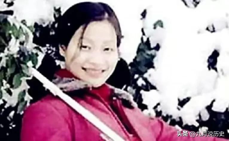 美丽女教师死亡案,41岁女教师裸死楼顶案情回顾