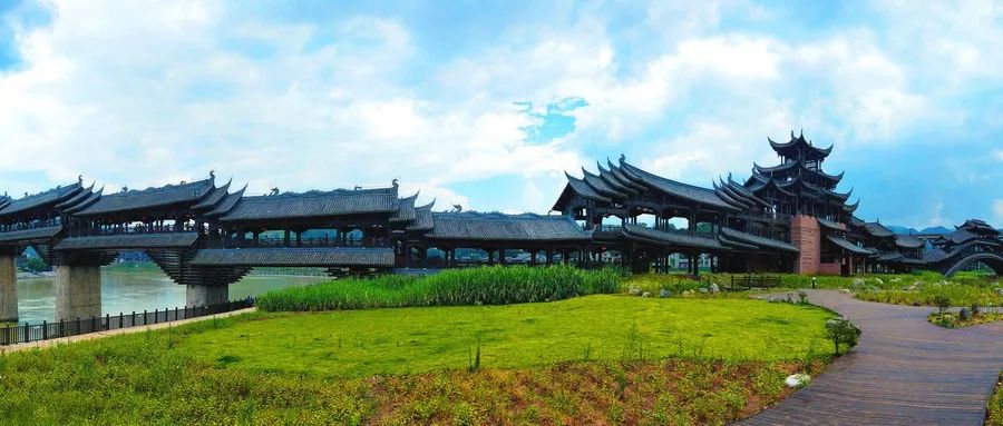 踏迹寻音:“东南佳山水武陵花雨深”的重庆黔江