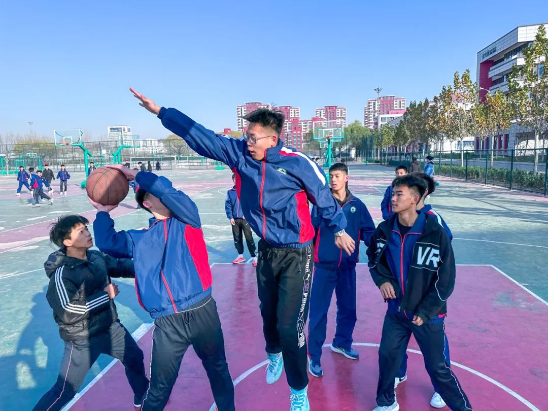 南湖行知丨【战“疫”线下篇】封校不封爱,温暖一直在