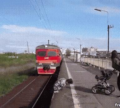 搞笑gif开心一刻这大概就是爱情吧,搞笑gif为了胜利我将不择手段