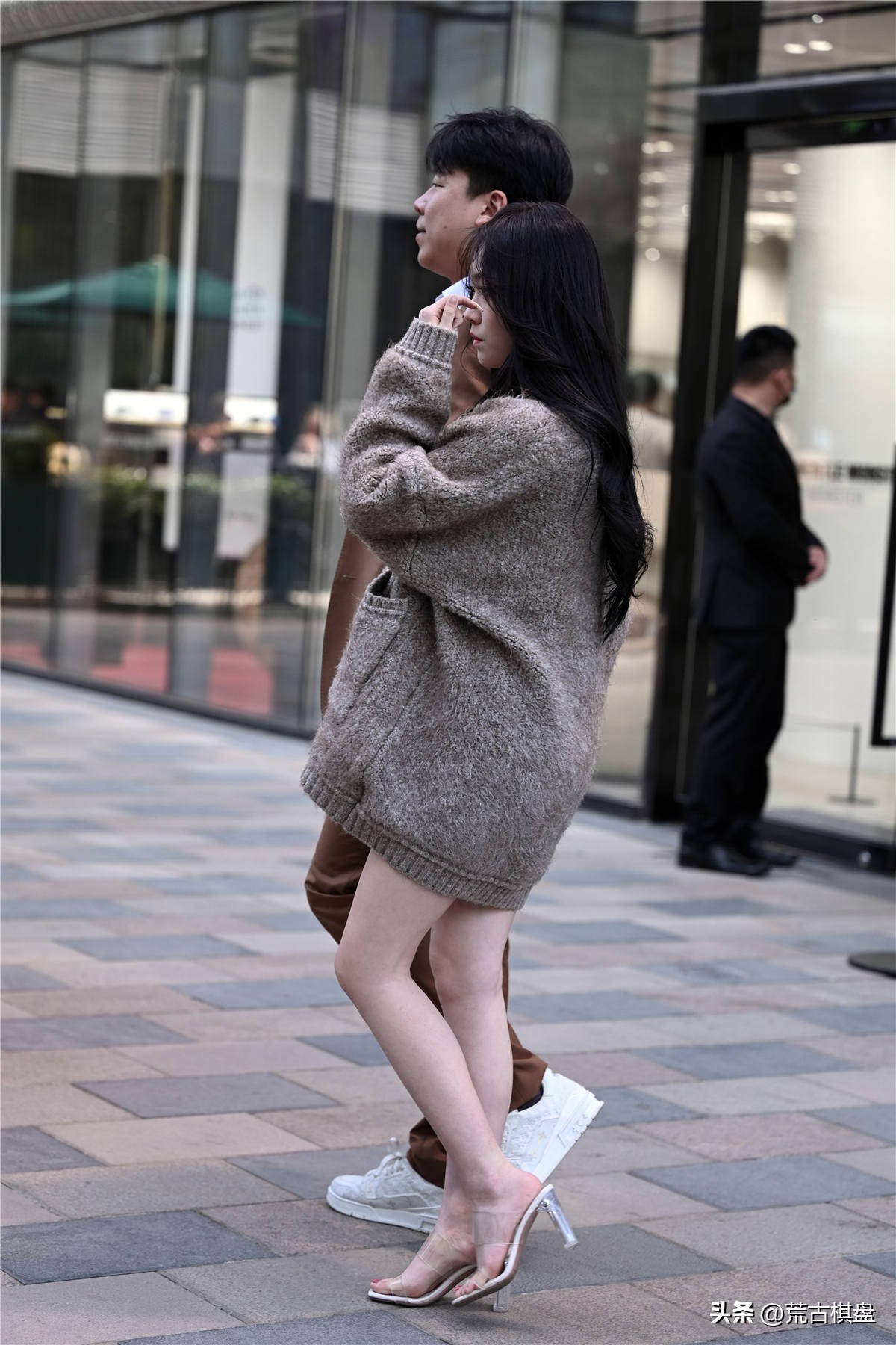 透明水晶跟粗跟凉鞋女一字带,春款凉鞋穿搭细跟