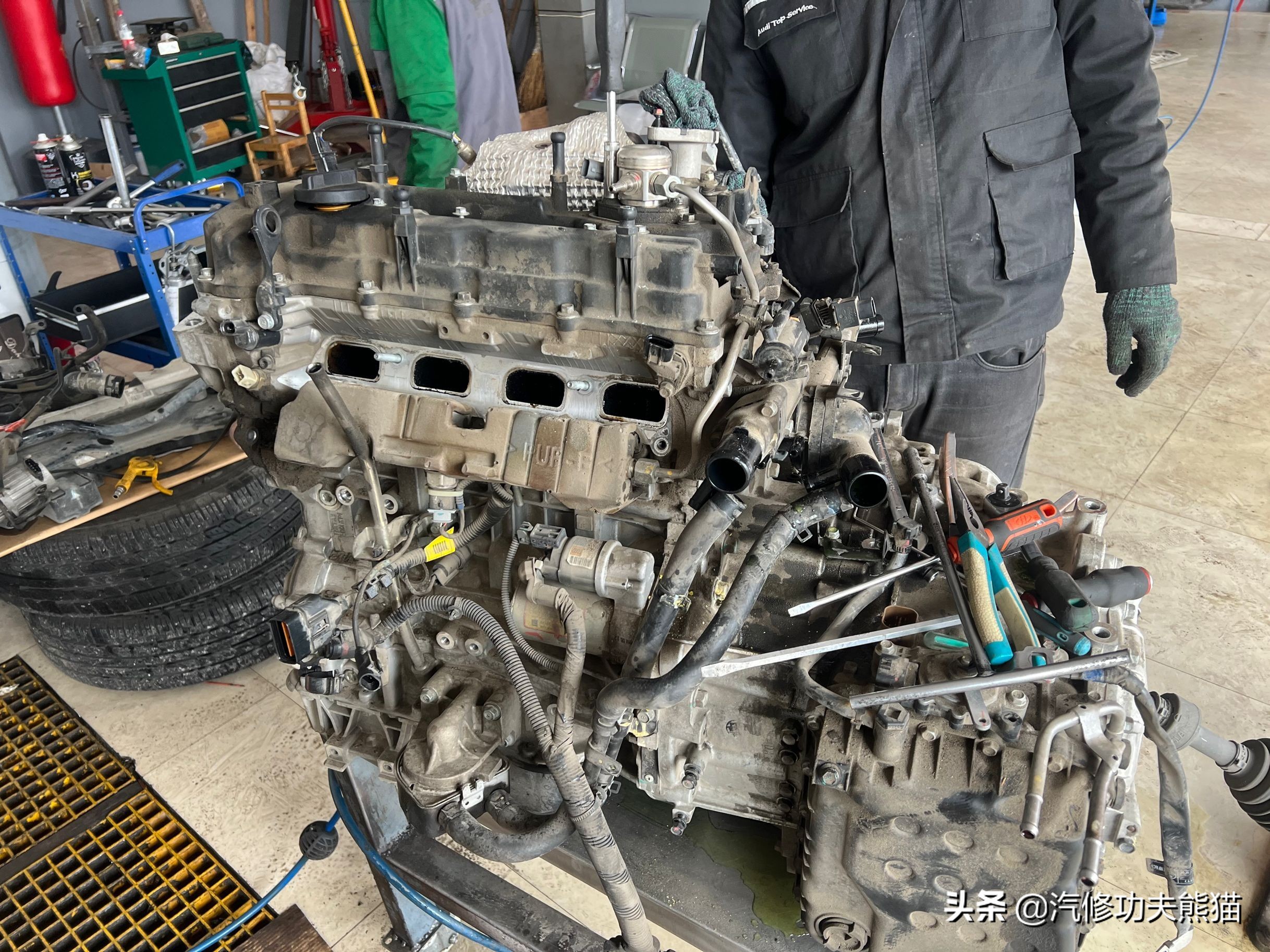 全新胜达大修,现代全新胜达9万公里烧机油