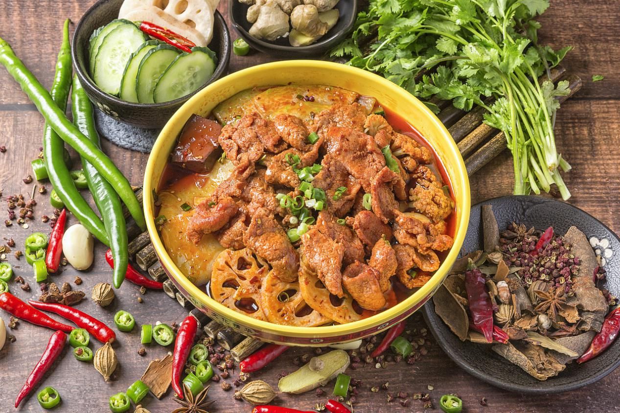 坚守经典,推陈出新——冒菜新生力军“川东里”