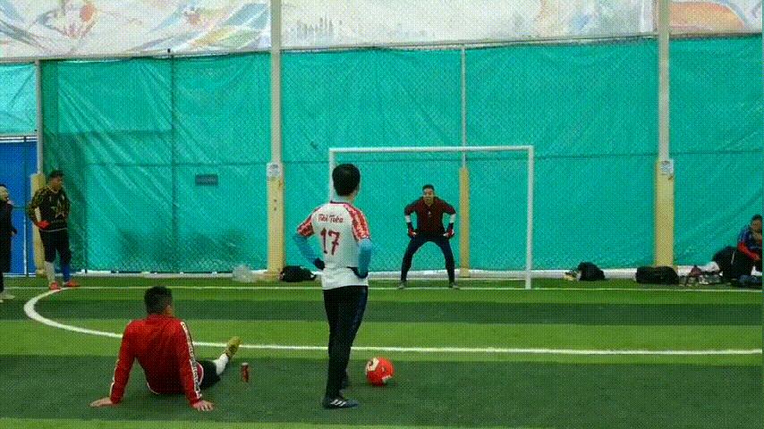 2021贵派五人制丨一场尊老爱幼的真较量踢出兄弟情深的大比分