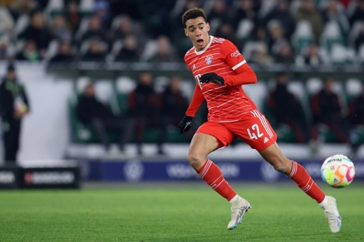 哈兰德姆巴佩贝林厄姆萨卡,萨卡和姆巴佩谁厉害